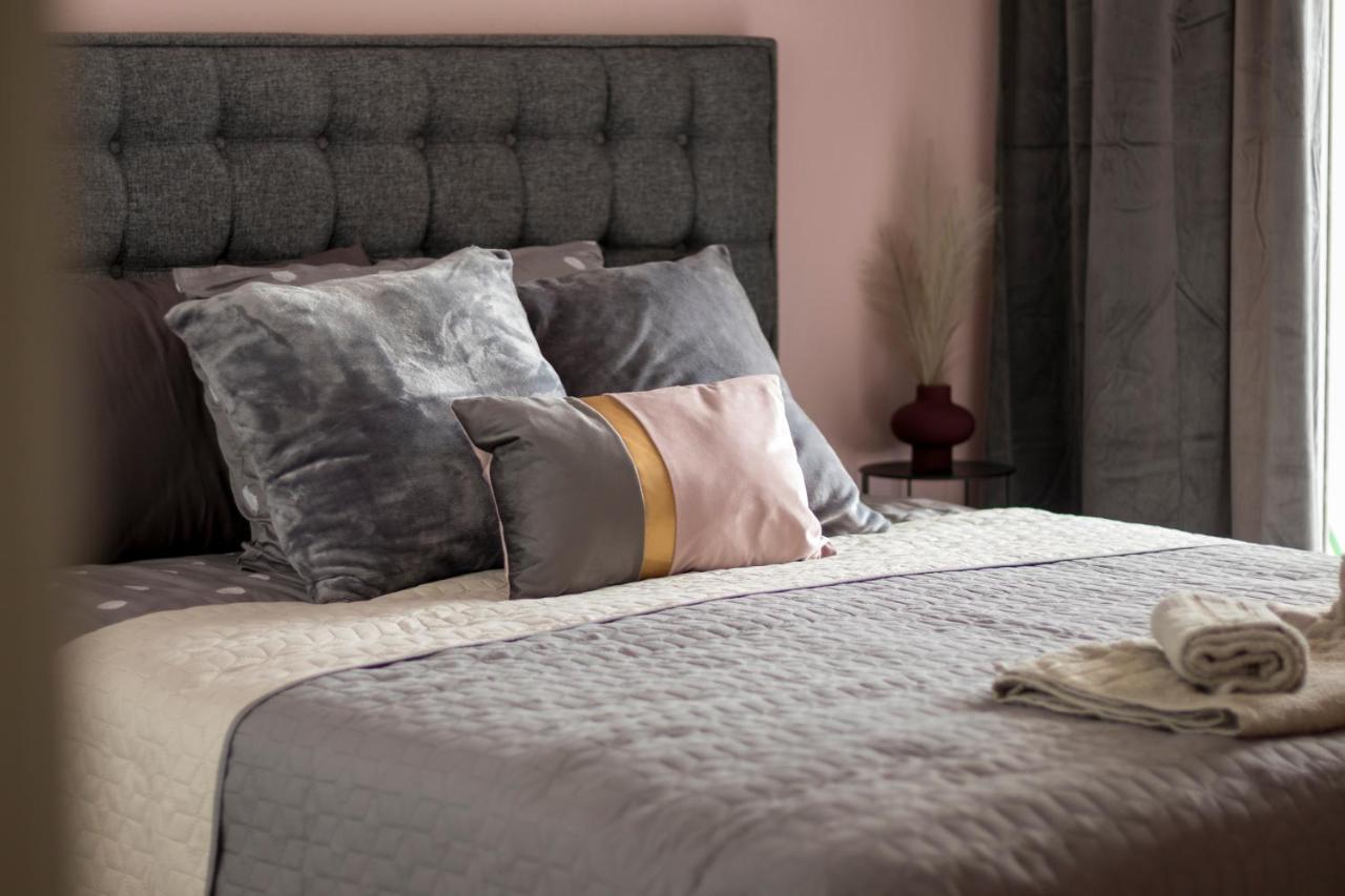 Silene Luxury Apartment Néa Péramos Eksteriør bilde