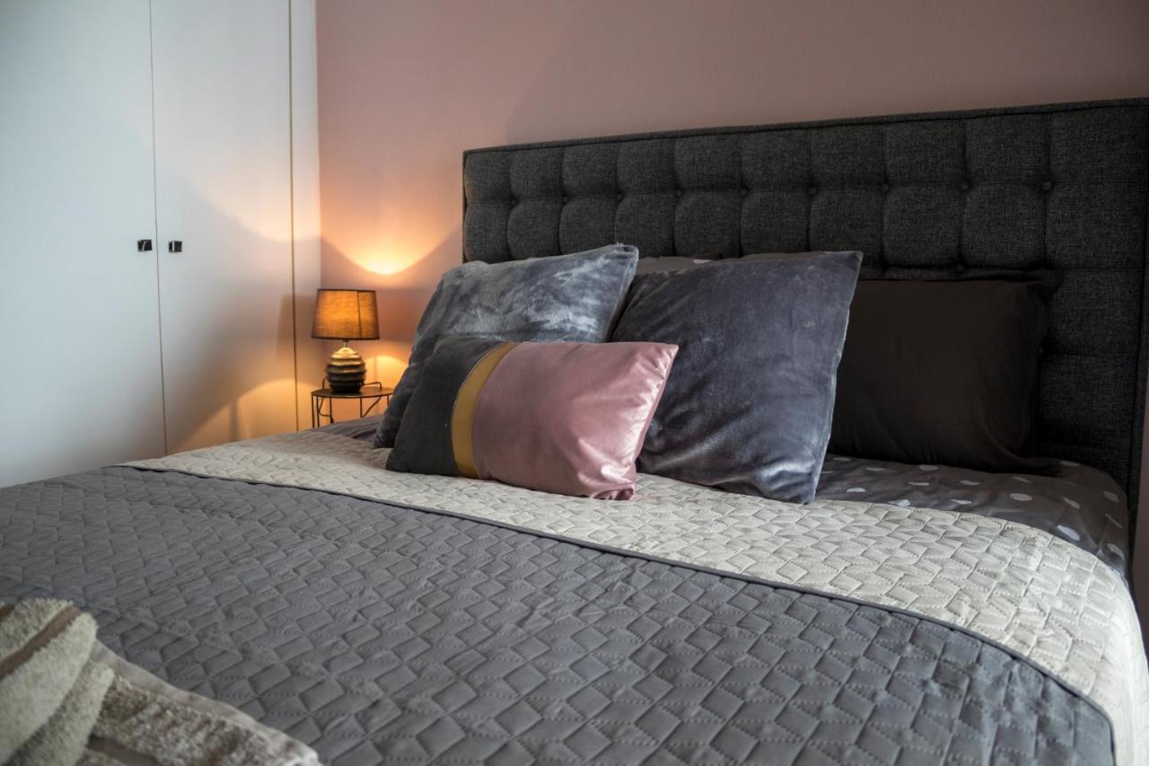 Silene Luxury Apartment Néa Péramos Eksteriør bilde