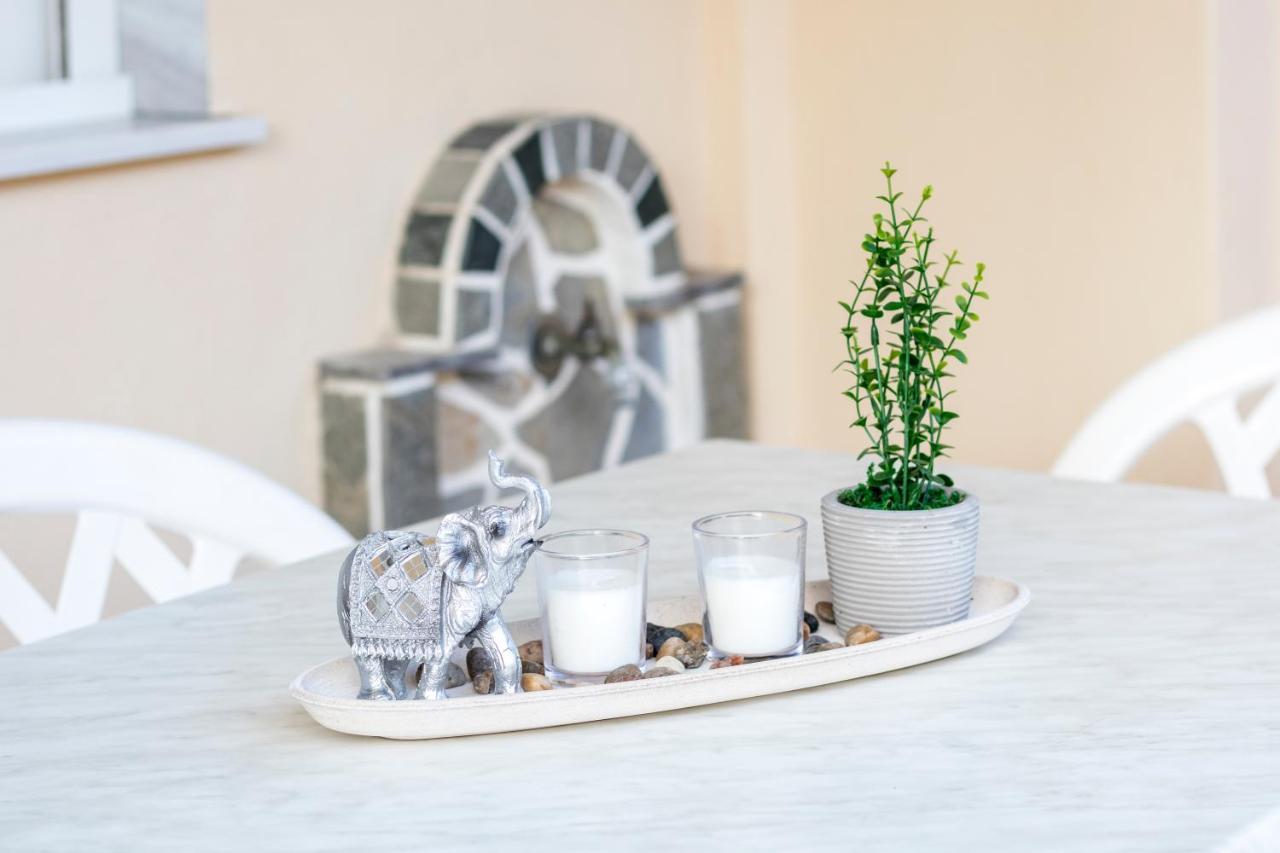 Silene Luxury Apartment Néa Péramos Eksteriør bilde